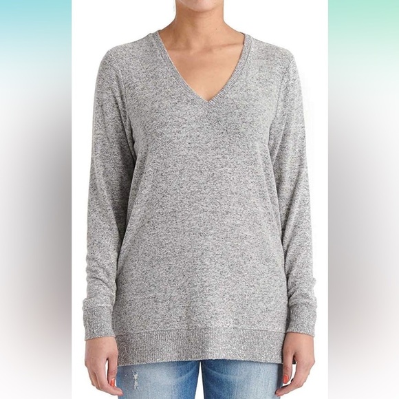 Lucky Brand Sweaters - Women’s Lucky Brand Ladies' V-Neck Tunic‎ Long Sleeves Pullover size Large